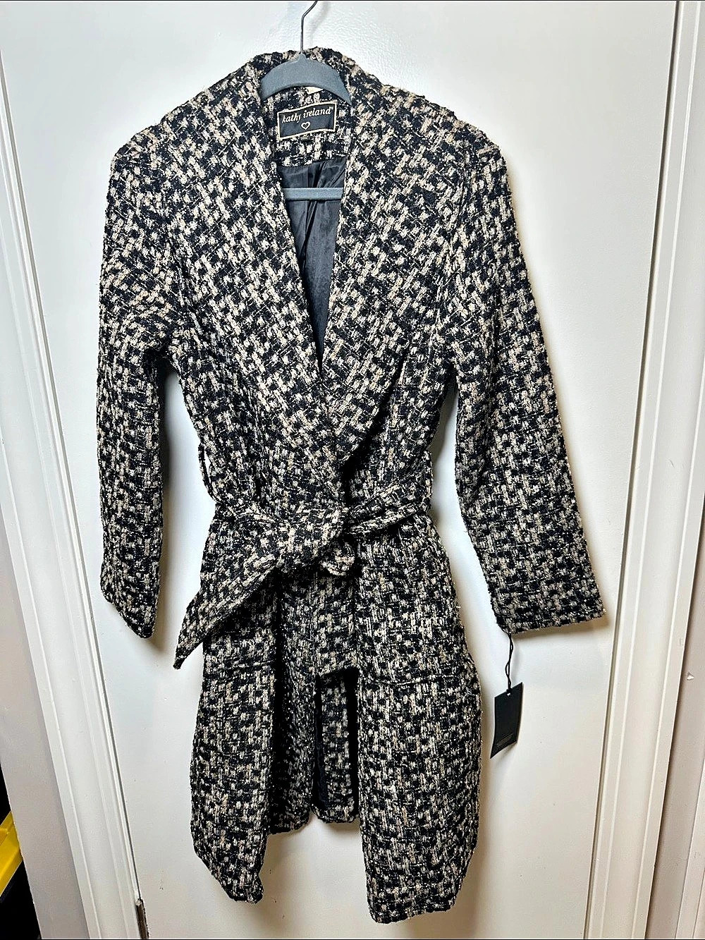 kathy ireland Black Gold Metallic Tweed Belted Coat Black & Brown Medium (56)